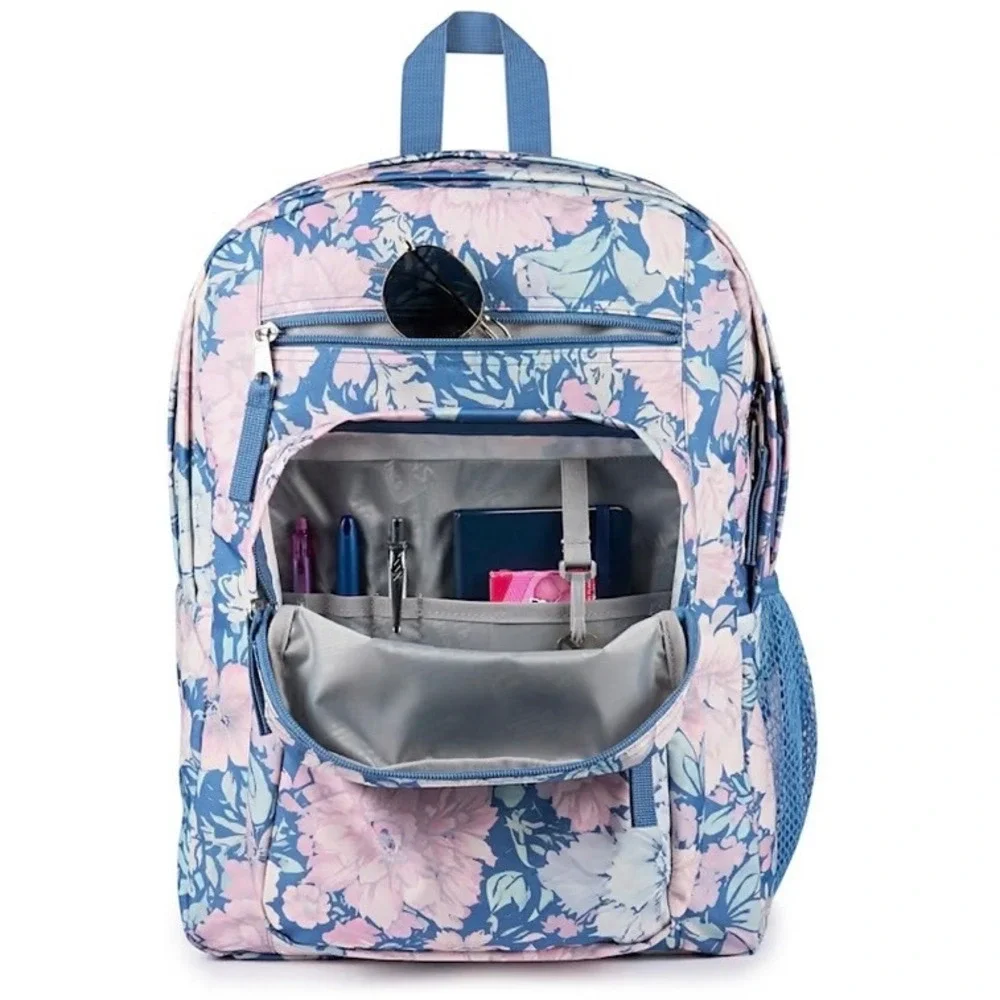 Jansport big student